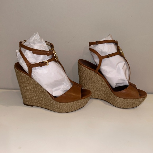 MK Michael Kors Wedges - Picture 2 of 4